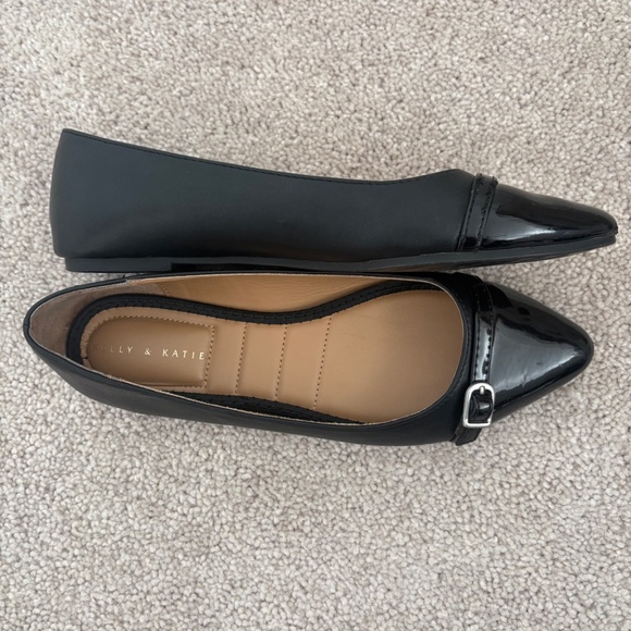 Flats - Picture 3 of 4